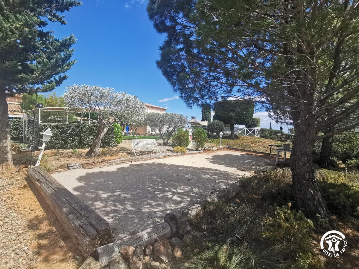 Les Hotes De La Combe Mouis Creissan Exterior photo